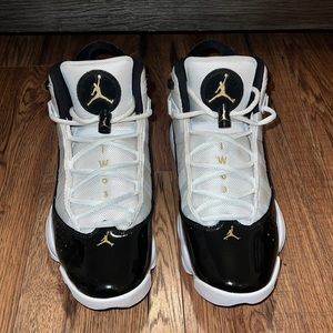 Im selling these Jordan 6 Rings White/Metallic Gold Black-Ice size 9.